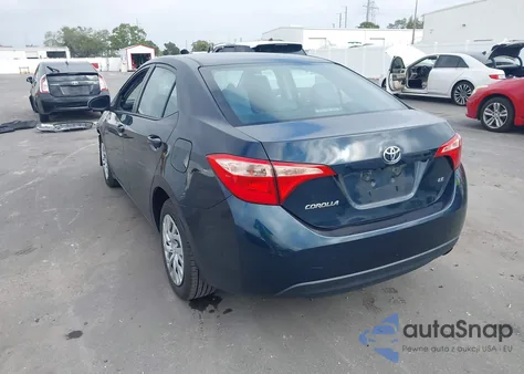 2018 Toyota Corolla Le z USA, uszkodzony, nr VIN 2T1BURHE5JC052359
